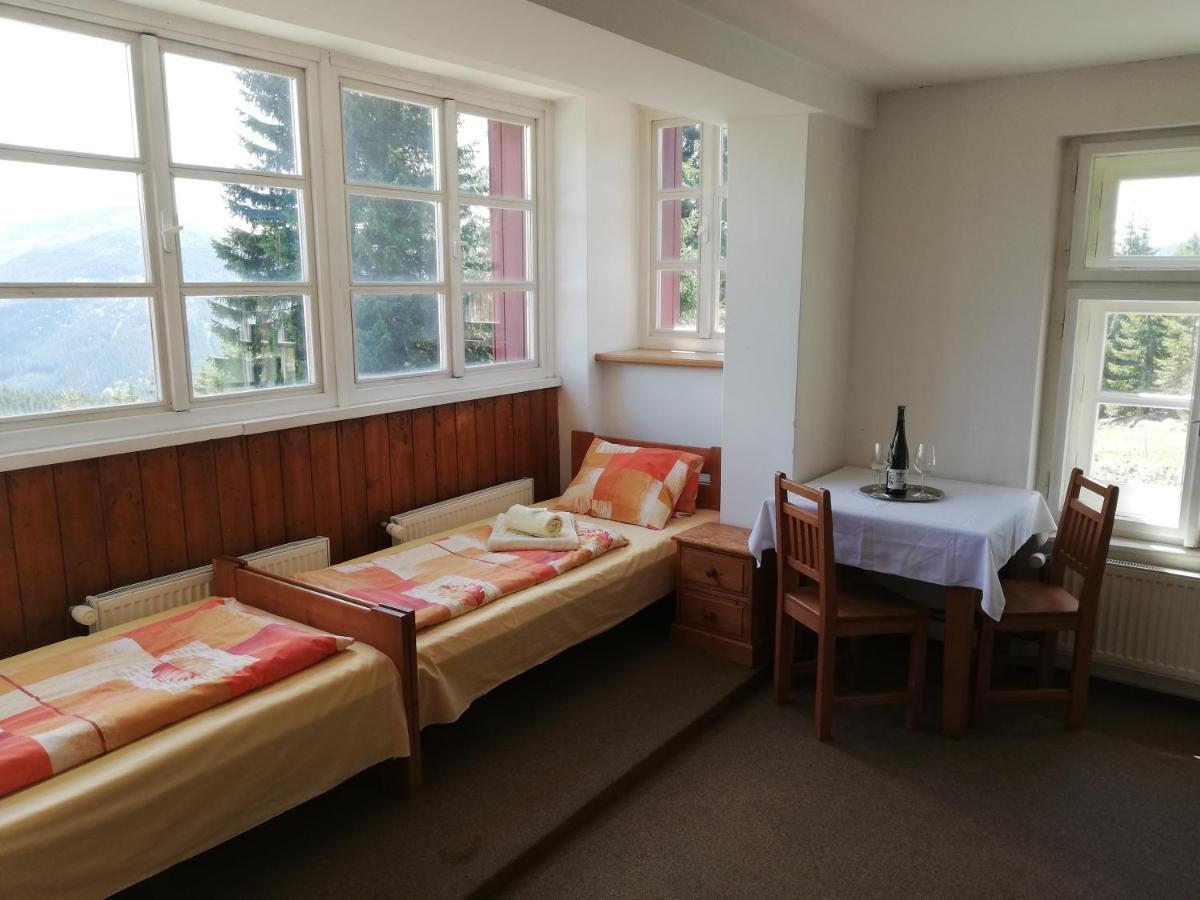 Horska Chata Sedmidoli Hotel Špindlerŭv Mlýn Ngoại thất bức ảnh